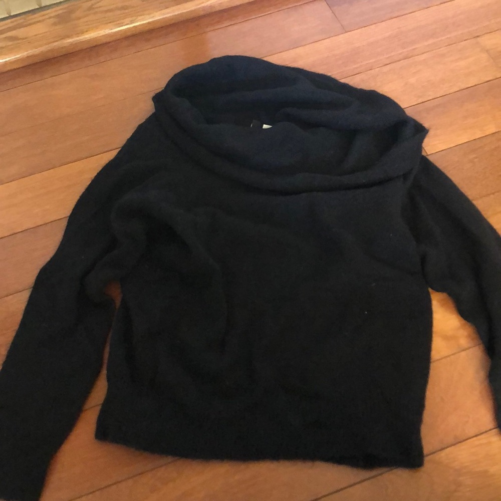 Women’s sweater